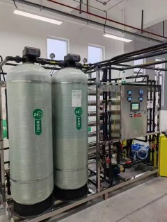 工业超纯水设备多级预处理罐体成套机组实景