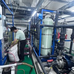 700l 罗门哈斯杜邦抛光树脂装填作业实拍